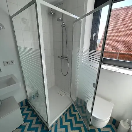 Beautiful Big House With Garden Apartament *