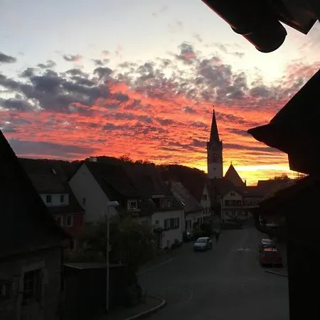 Beautiful Big House With Garden *