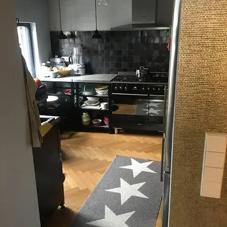 Apartament Beautiful Big House With Garden