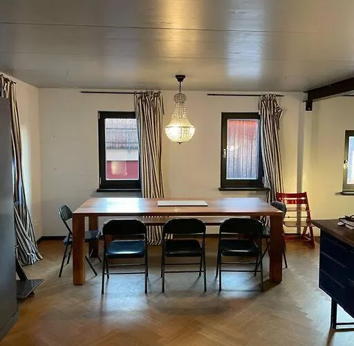 Beautiful Big House With Garden Apartman