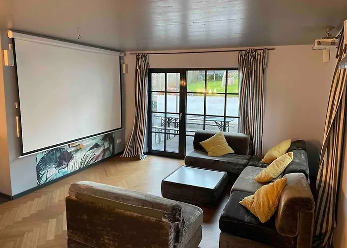 Beautiful Big House With Garden Tübingen