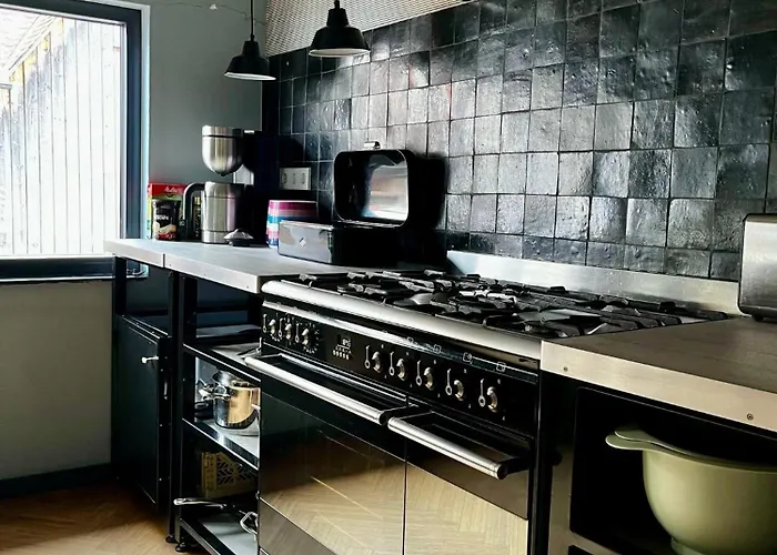 Beautiful Big House With Garden Tübingen