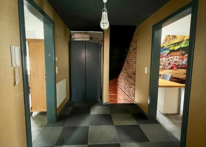 Beautiful Big House With Garden