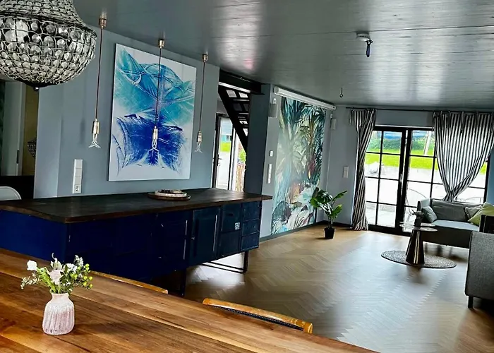 Apartman Beautiful Big House With Garden